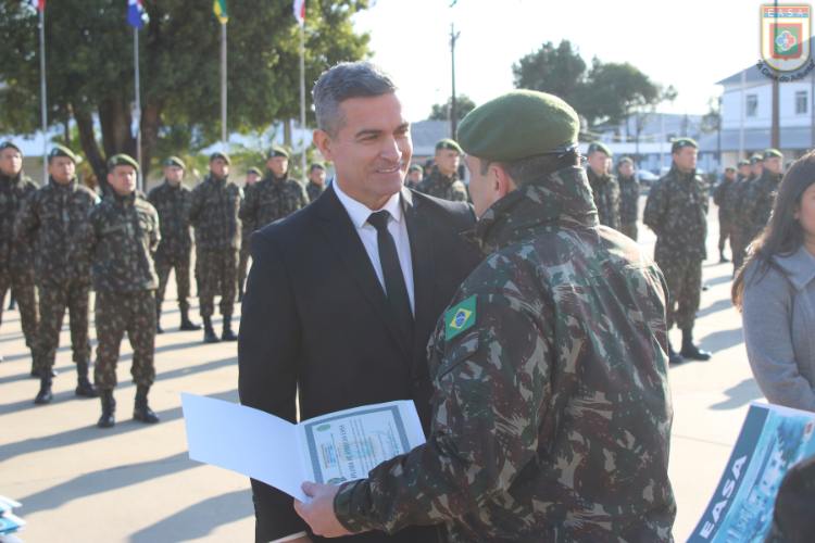 Easa Realiza Formatura Alusiva Ao Dia Do Soldado E Entrega De Diplomas 